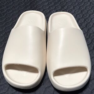 Bone Yeezy slides